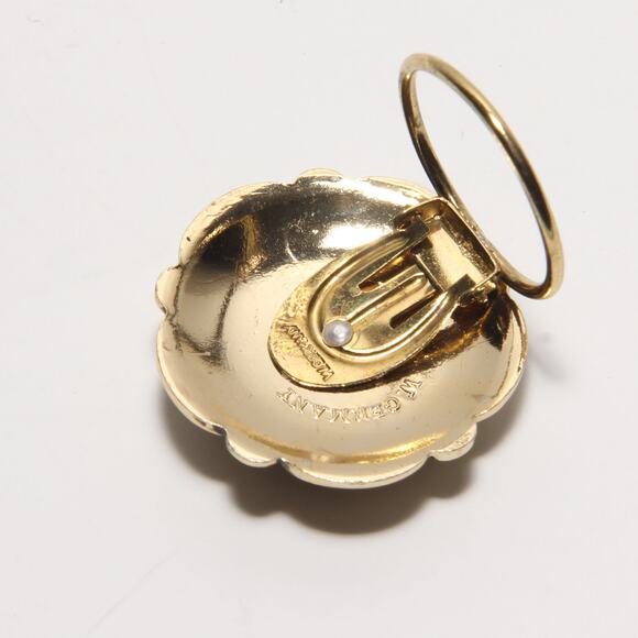 Vintage W. Germany Filigree Medallion Gold Tone Scarf Clip 1 1/2” Scarf Ring - Picture 5 of 5